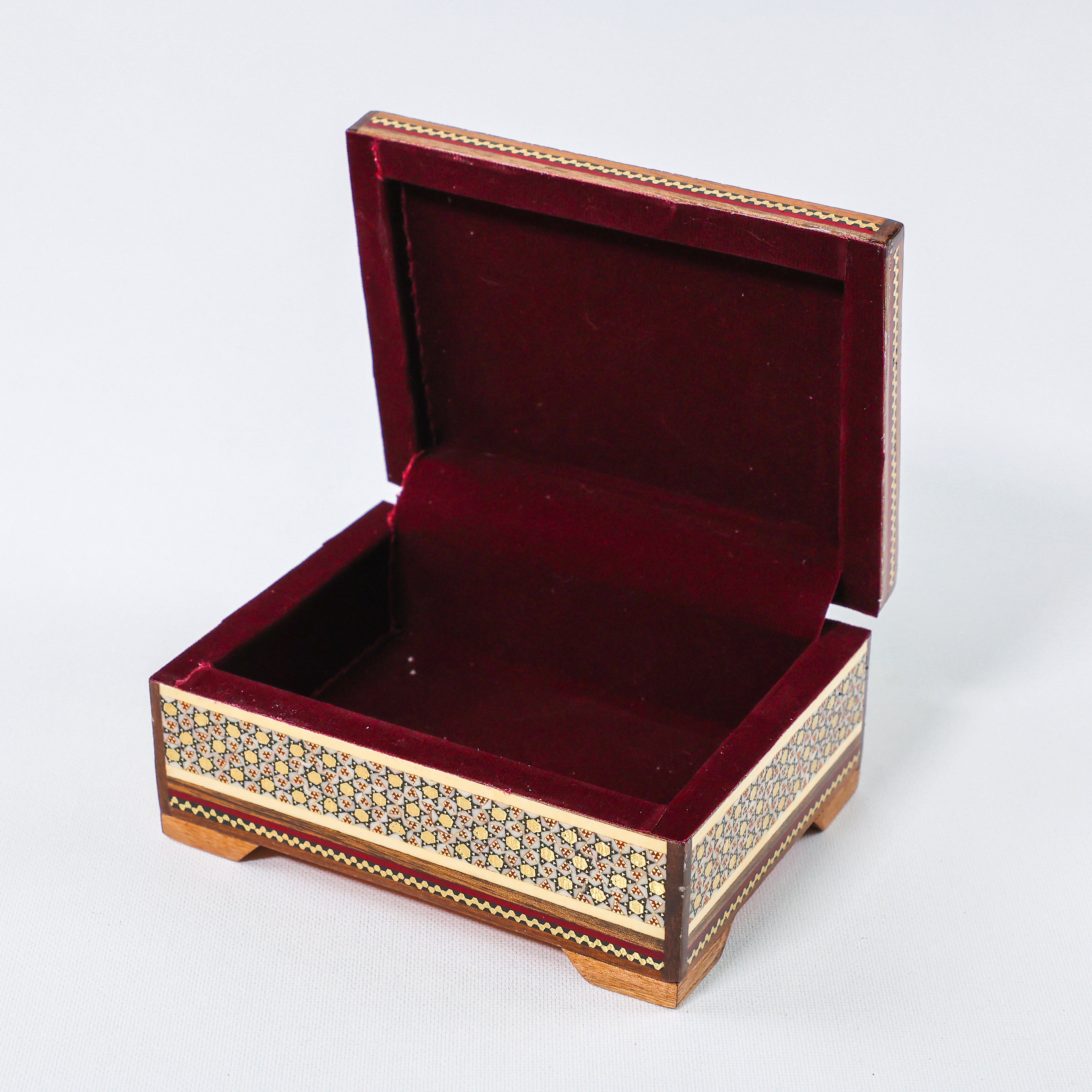 Khatam Box – Tazhib Painting – Velvet Interior – Size 14 × 10 cm