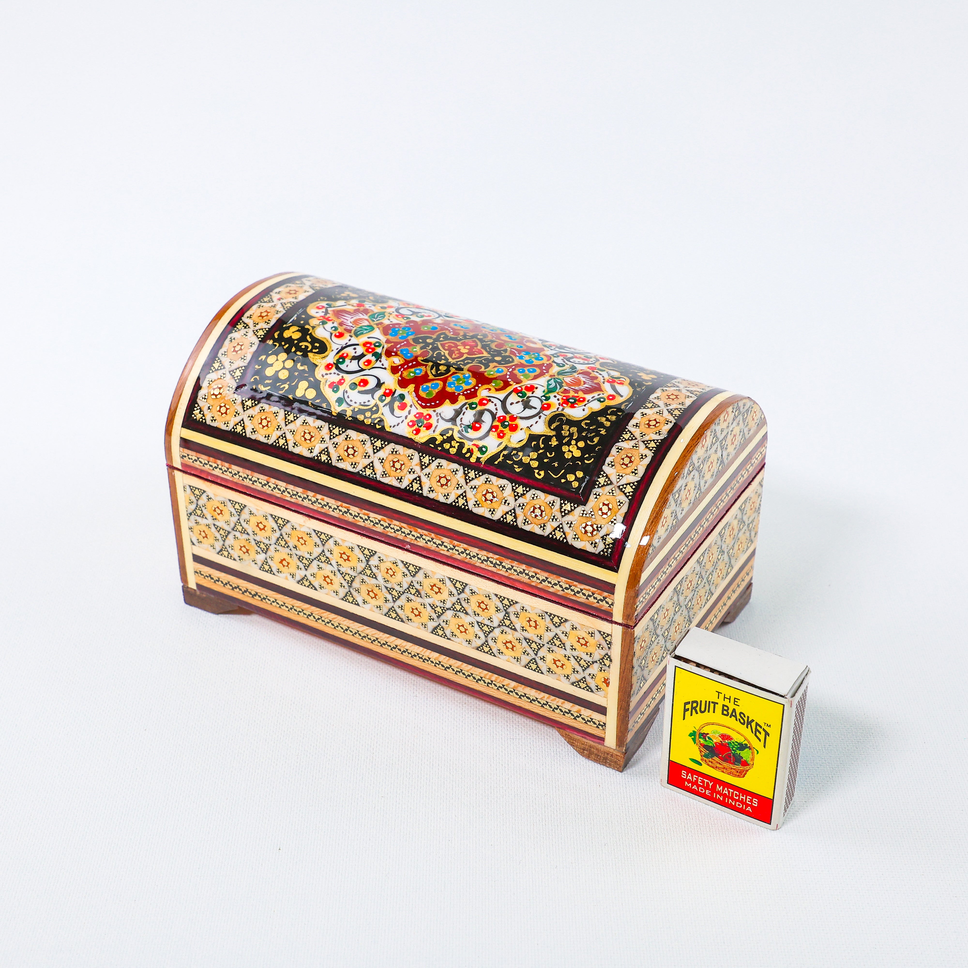 Khatam Chest – Tazhib Painting – Velvet Interior – Size 10 × 16 cm