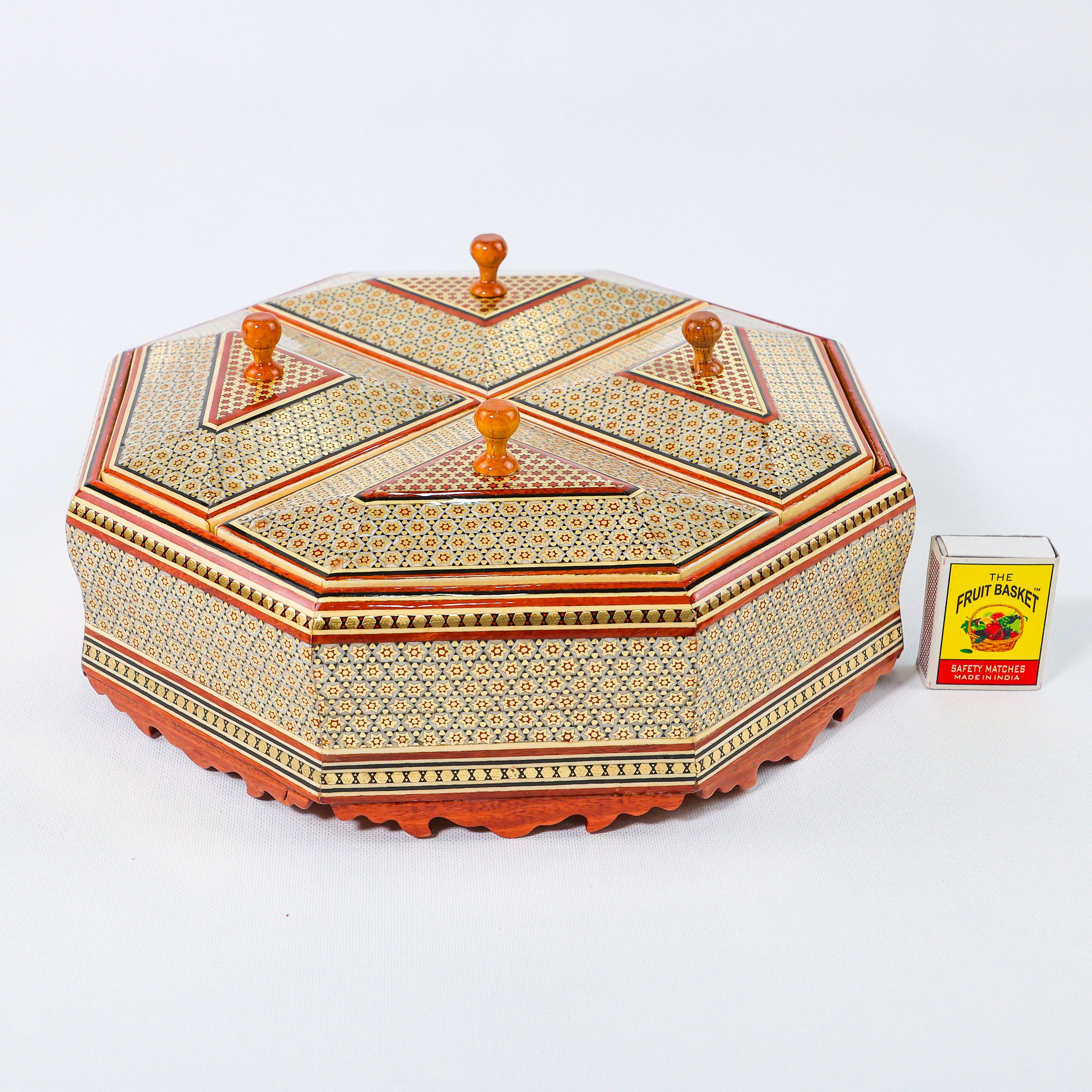 Chocolate Box – Four-Section Medium – Khatam Design